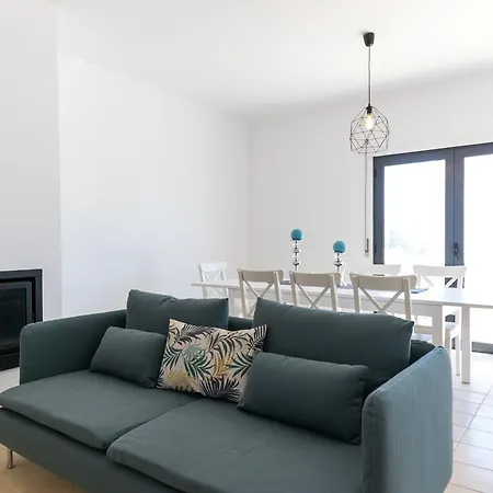 Villa Akivillas Olhos Agua In Iii *